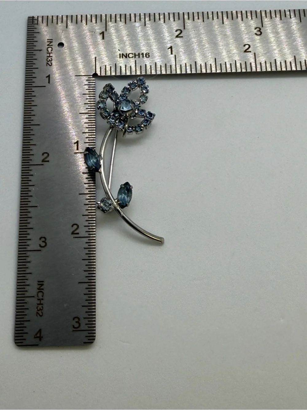 Vintage Elegant Blue Crystal Flower Brooch - Women Jewelry